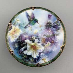 1994 Ardleigh-Elliot Music Box "The Broad-Billed Hummingbird by Lena Liu